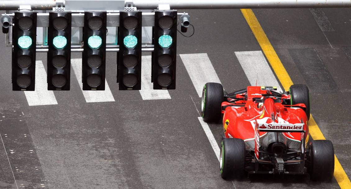 Quello che spera la Ferrari: un semaforo verde verso il successo. Afp